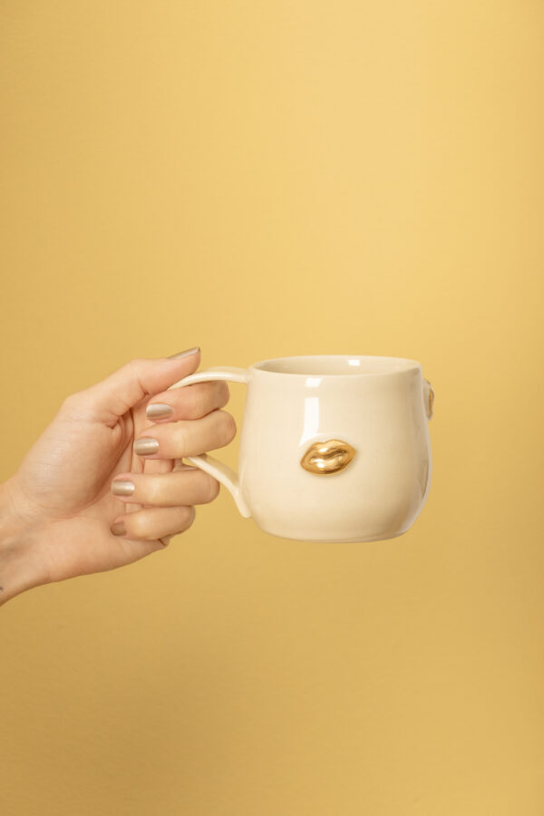 Caneca beijinho 200ml + pires