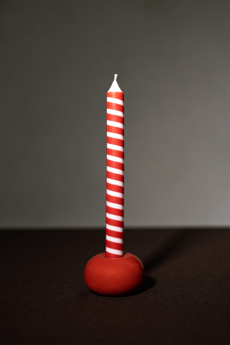 Vela pirulito vermelho